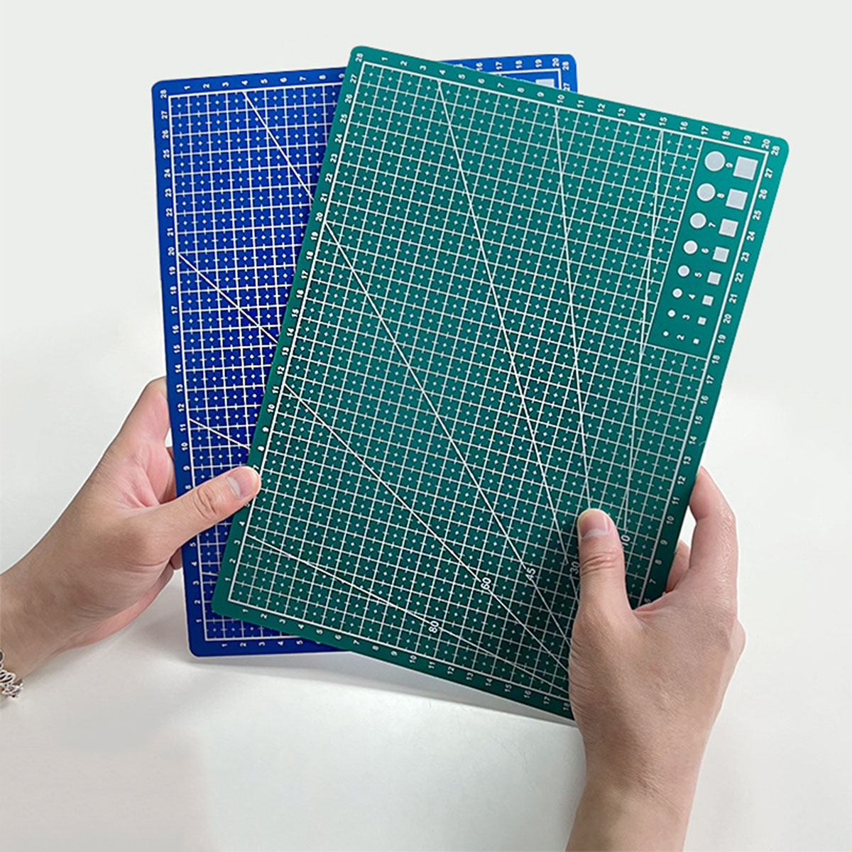 لوح قطع ذاتي الإصلاح مقاس A5 - - مراجعة Cutting Mat Self Heal وسعره